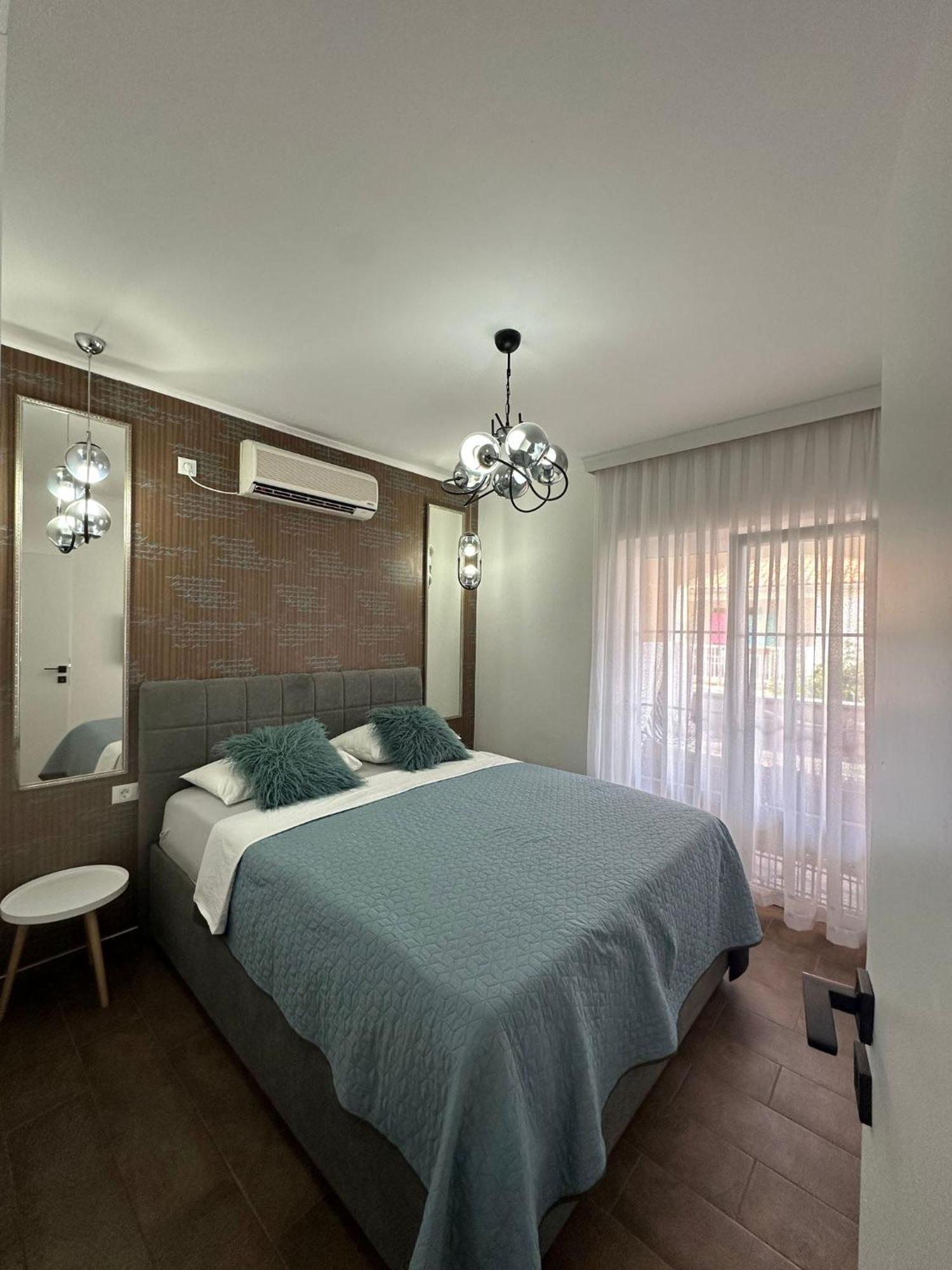 סופטאר Apartments Brac מראה חיצוני תמונה