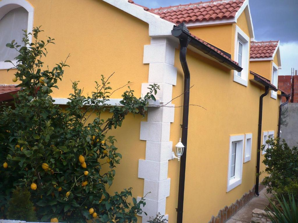 סופטאר Apartments Brac מראה חיצוני תמונה
